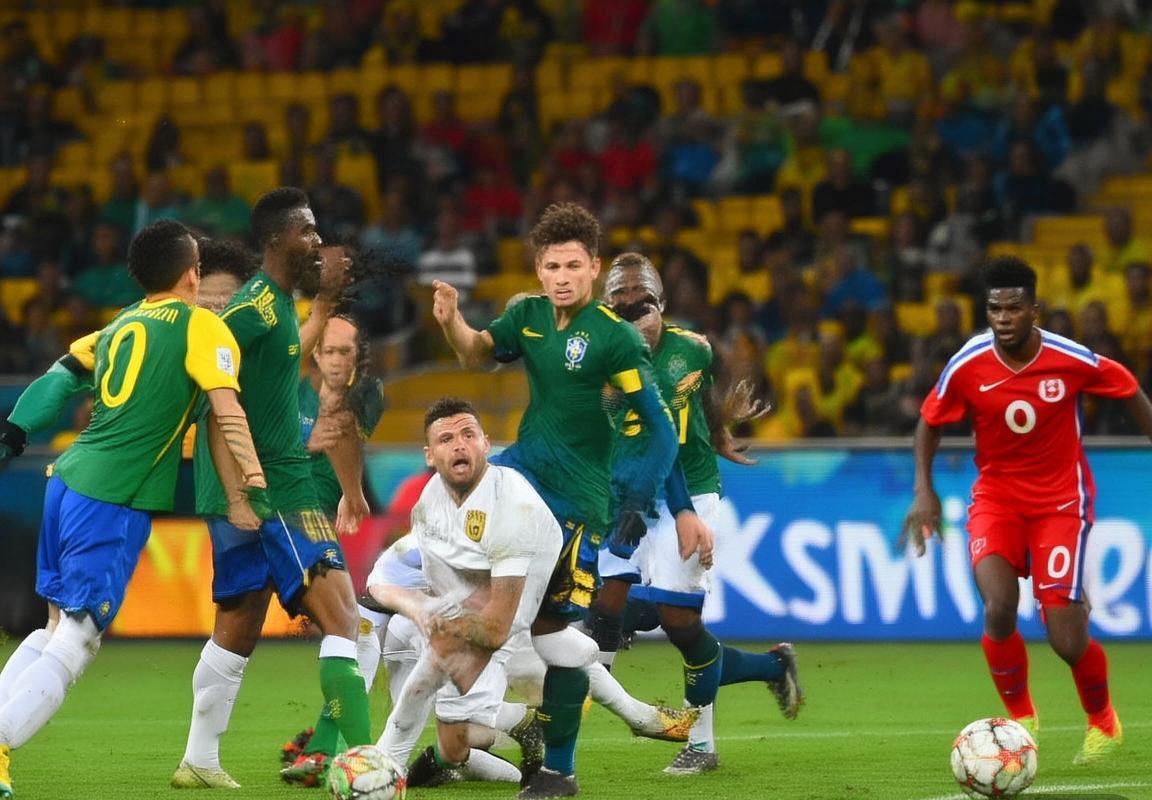 巴西VS朝鲜：下半场激战战术对决，巴西调整启示朝鲜未来潜力